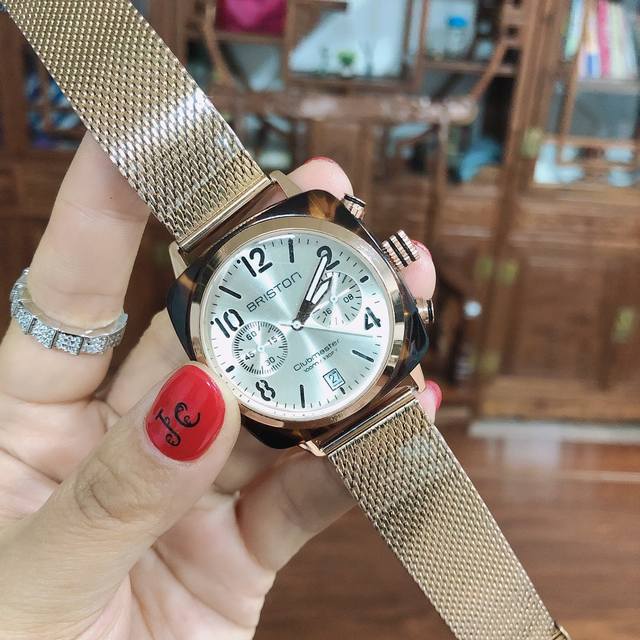 Briston经典系列金圈计时款手表 来自一个法国的轻奢小众品牌 男女情侣可戴 中性表 男生女生都可以完美驾驭得了 手表采用了进口的日本Miyota 铸就它的不