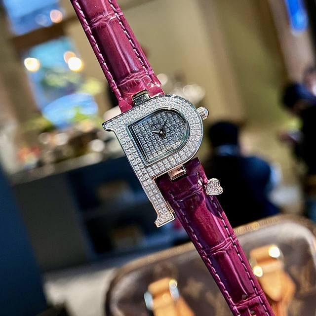 升级版到货 钻面100 Piaget伯爵做为全世界最著名的顶级珠宝品牌 Piaget从未让那些倾慕其品牌设计元素的炒粉们失望过 值得推荐的是本次由日本.Toky
