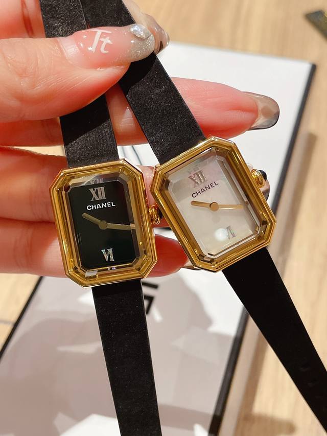 金色 钻50 V2版本，细节全面升级香奈儿 Chanel Première Velours 系列-编号h6125-腕表。表盘上没有秒针，没有数字，也没有时标，令 - 点击图像关闭