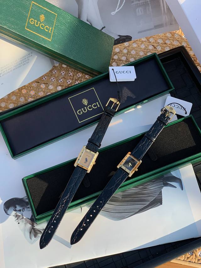Gucci 古驰 国外专柜非常火爆的中古款海外一直在赢得消费者喜爱而经常断货一款超时尚女士手表，规格33×22×6.0Mm 超薄 ， 18克古典金，进口石英机芯