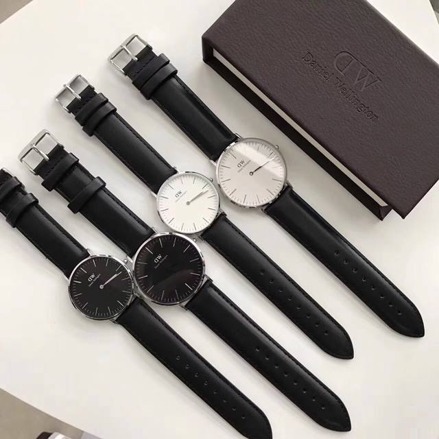 原单dw全新推出简约时尚手表，表盘充满现代感，结合经典classic简洁精致的设计造型，腕间时尚的再定义 尺寸40Mm 36Mm 32 Mm