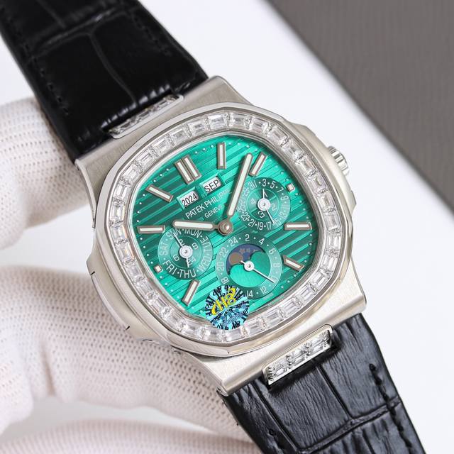 白钻 金壳 V2版本百达.翡丽5740 1G-001–超复杂多功能鹦鹉螺重磅登场，迄今推出的首款nautilus复杂腕表，以超复杂的工艺技术打造休闲运动腕表。