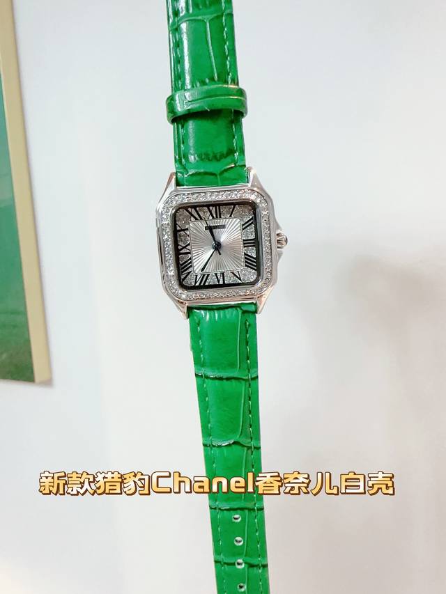 香奈儿chanel 猎豹手表，新款 钻石罗马刻度面 华丽而不羁，是panthère De 猎豹所传达的美学风格。它线条流畅，魅惑动人，柔软服帖于腕间，宛若在肌肤 - 点击图像关闭